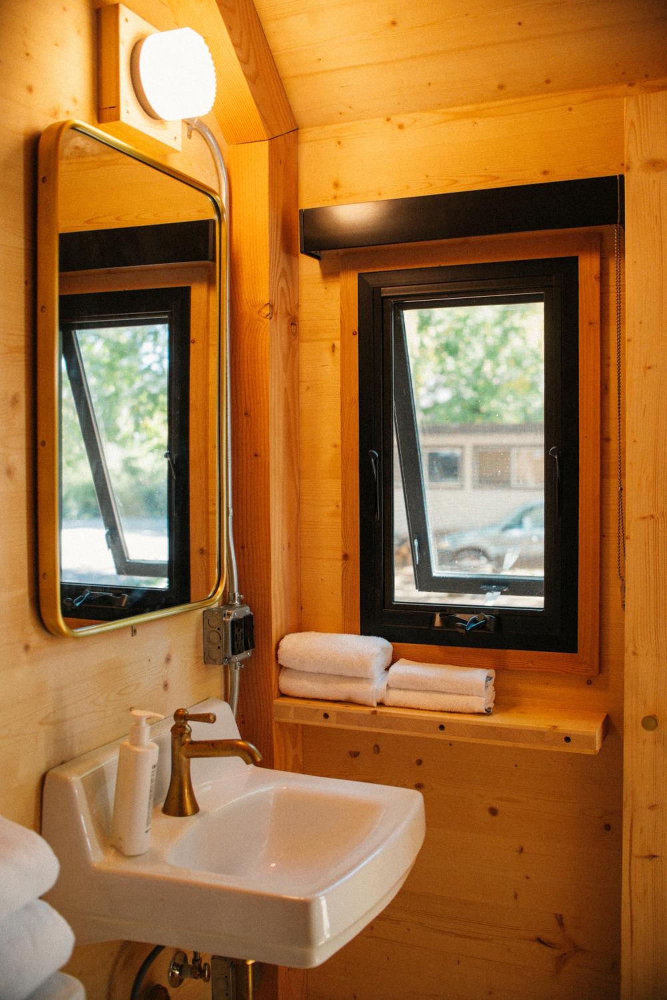 Johnson'S Beach Cabins And Campground ガーンビル エクステリア 写真